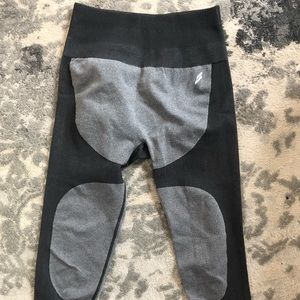 Doyoueven seamless grey leggings